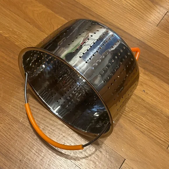 Ekovana Stainless Steel steam tray basket/Colander with Orange Handle - Picture 4 of 8